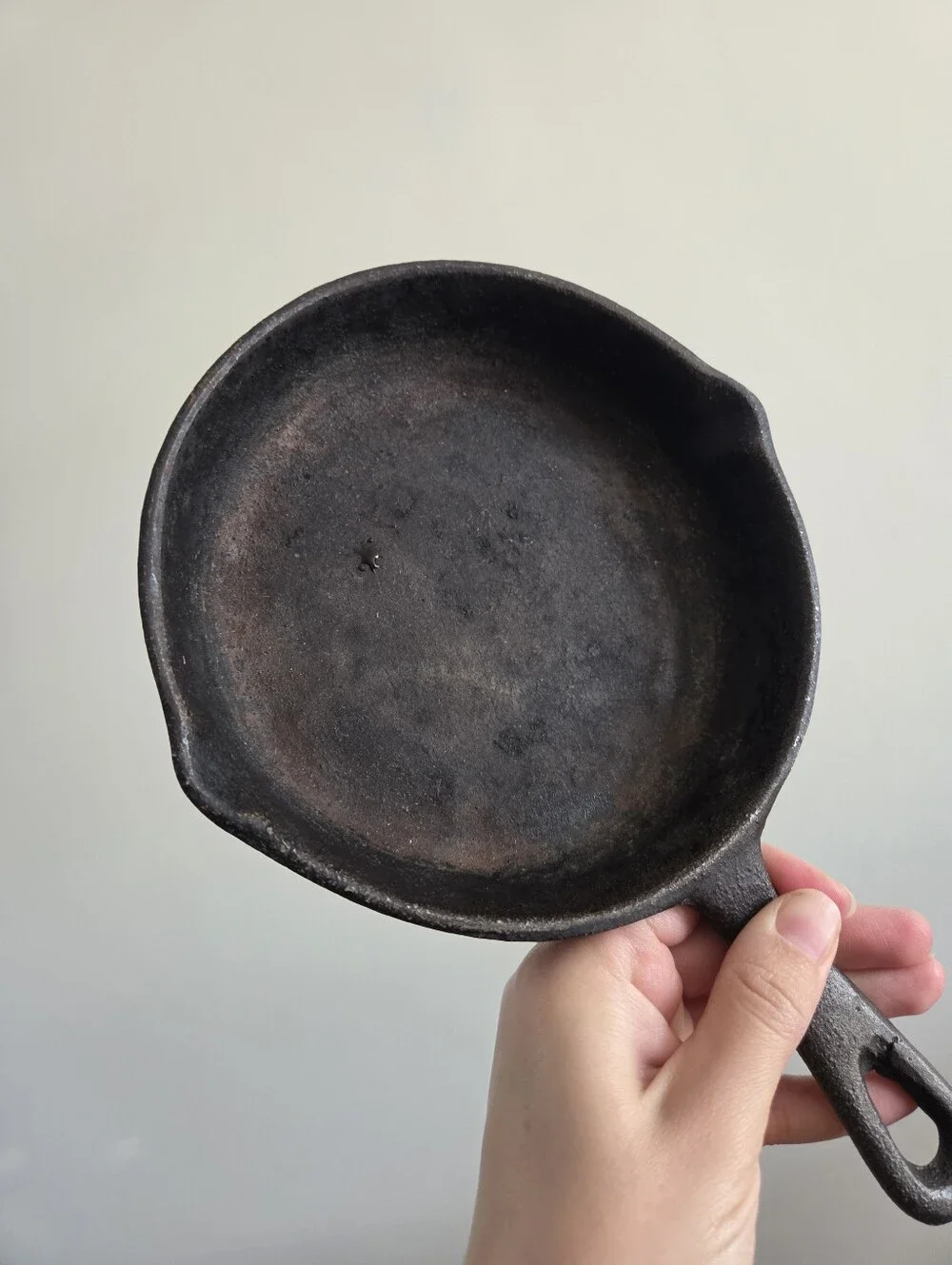Winco FireIron 6-Inch Pre-Seasoned Cast Iron Skillet – Induction Ready